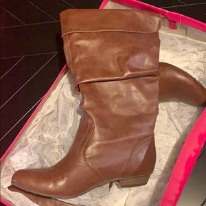 Brown calf length boots